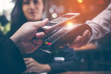 Mastercard опровергла запуск сервиса снятия наличных по QR-кодам