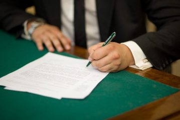 Госзаказчик не может лишить исполнителя части денег за то, что он применяет УСН