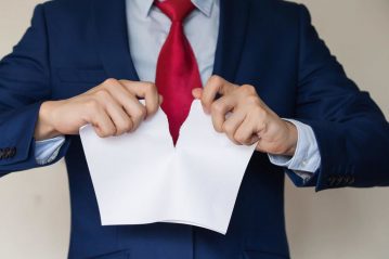 Недействующие организации невозможно восстановить в ЕГРЮЛ