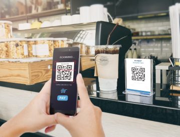 Магазины не будут платить комиссию за оплату по QR-кодам